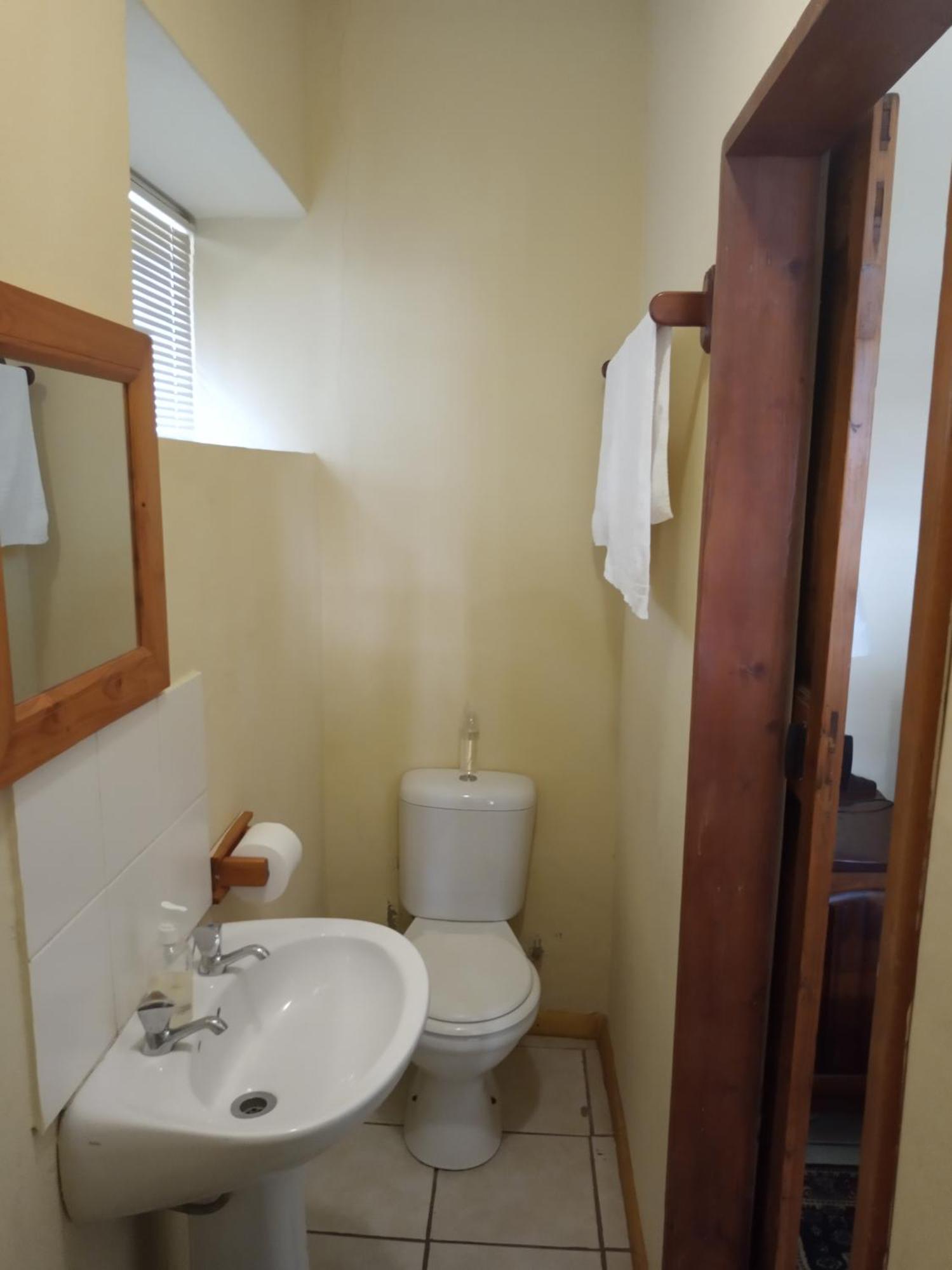 Route 62 B&B Robertson Room photo
