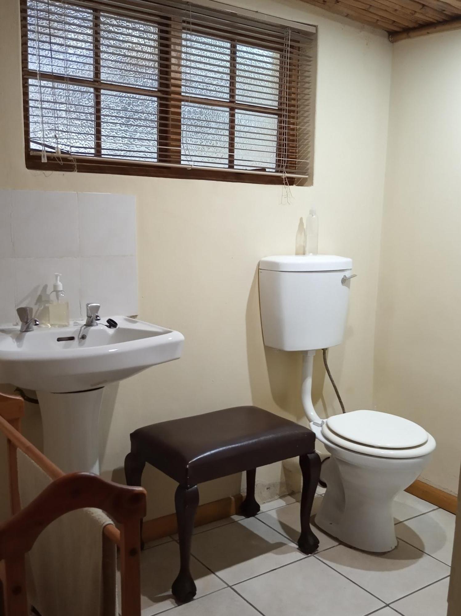 Route 62 B&B Robertson Room photo